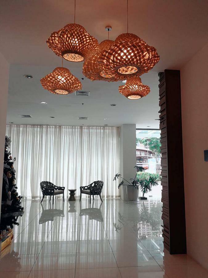 Lustra Studio Davao City Exteriör bild
